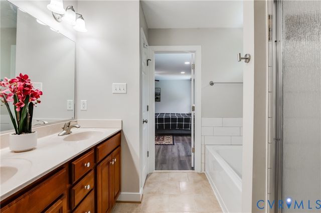 7698 Rural Point Rd, Mechanicsville, VA 23116