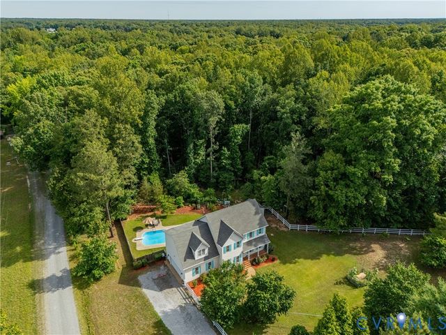 7698 Rural Point Rd, Mechanicsville, VA 23116
