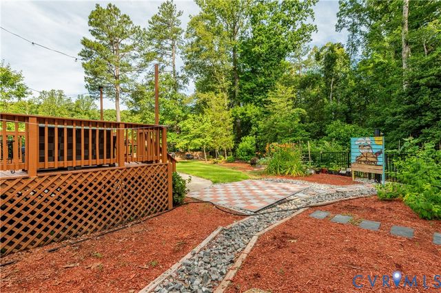 7698 Rural Point Rd, Mechanicsville, VA 23116