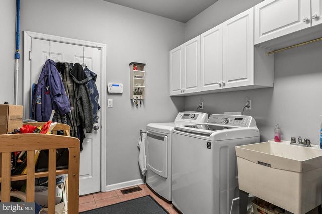 128 BOBBIS TER, New Egypt, NJ 08533