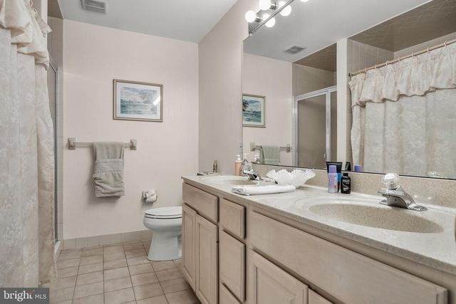 128 BOBBIS TER, New Egypt, NJ 08533