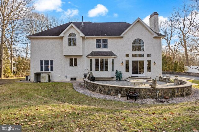 128 BOBBIS TER, New Egypt, NJ 08533