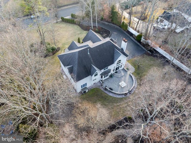 128 BOBBIS TER, New Egypt, NJ 08533