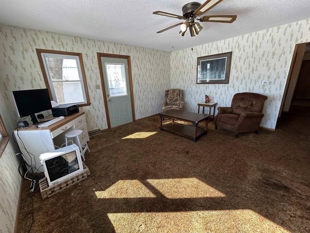 605 Lincoln Street, Wellsburg, IA 50680