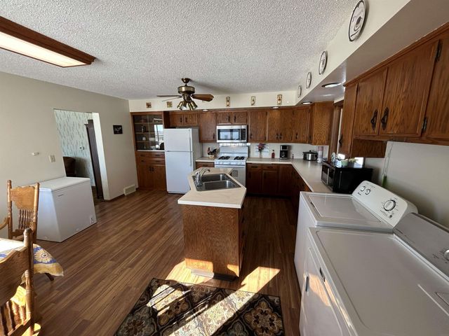 605 Lincoln Street, Wellsburg, IA 50680