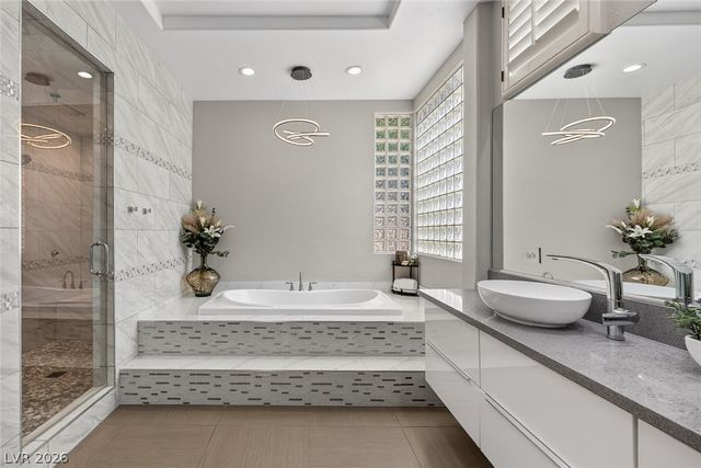 1817 Wincanton Drive, Las Vegas, NV 89134