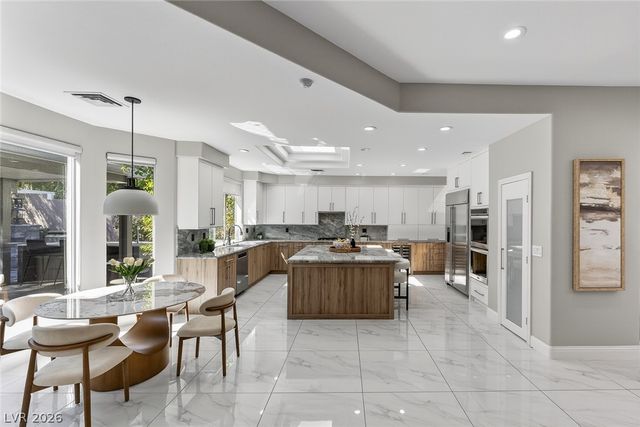 1817 Wincanton Drive, Las Vegas, NV 89134