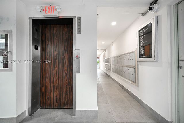215 SE 3rd Ave 206B, Hallandale Beach, FL 33009