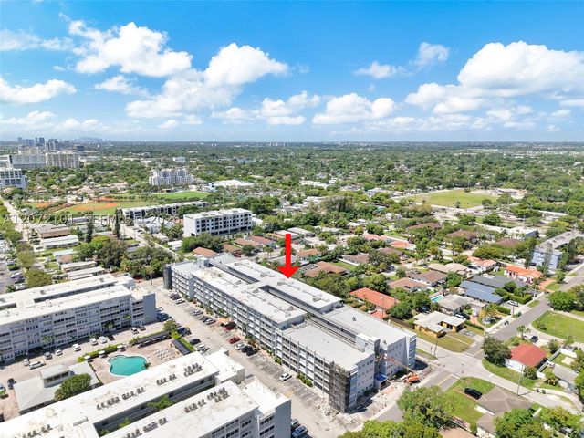 215 SE 3rd Ave 206B, Hallandale Beach, FL 33009