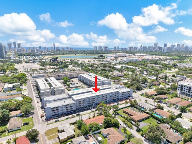 215 SE 3rd Ave 206B, Hallandale Beach, FL 33009