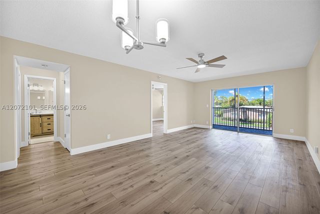 215 SE 3rd Ave 206B, Hallandale Beach, FL 33009