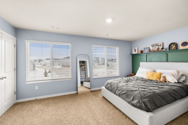 9612 Heightsview Drive, West Des Moines, IA 50266