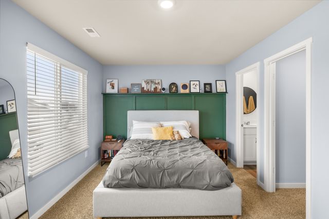 9612 Heightsview Drive, West Des Moines, IA 50266