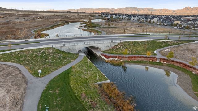 6603 W SOUTH JORDAN PKWY, South Jordan, UT 84009