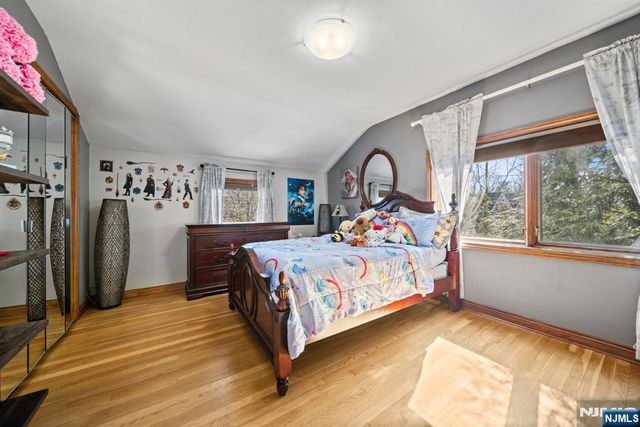 191 Tenafly Road, Tenafly, NJ 07670