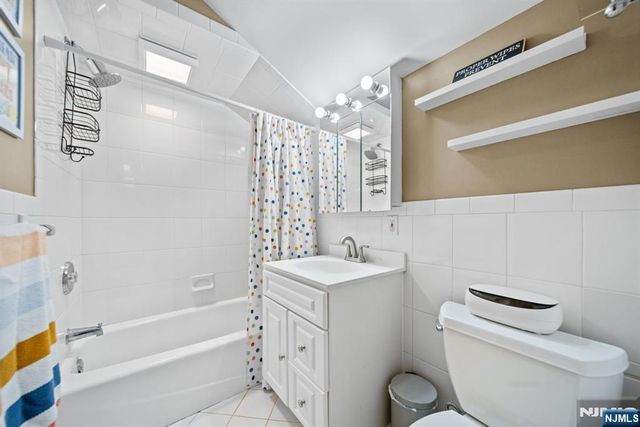 191 Tenafly Road, Tenafly, NJ 07670