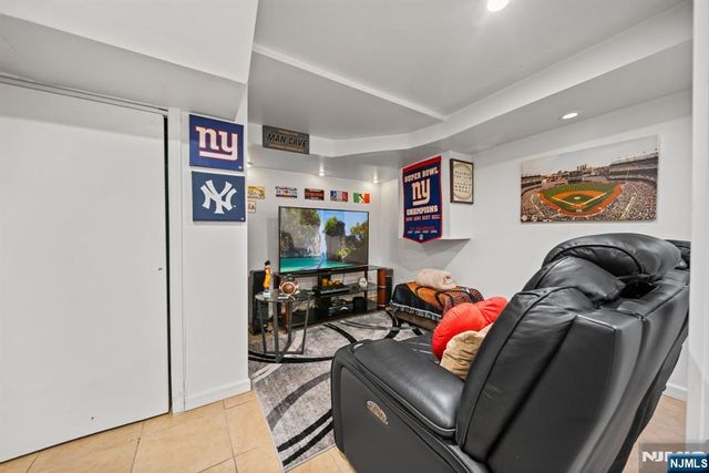 191 Tenafly Road, Tenafly, NJ 07670