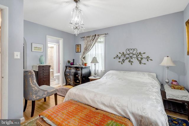 608 TAZEWELL RD NW, Vienna, VA 22180