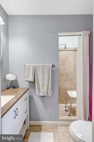 608 TAZEWELL RD NW, Vienna, VA 22180