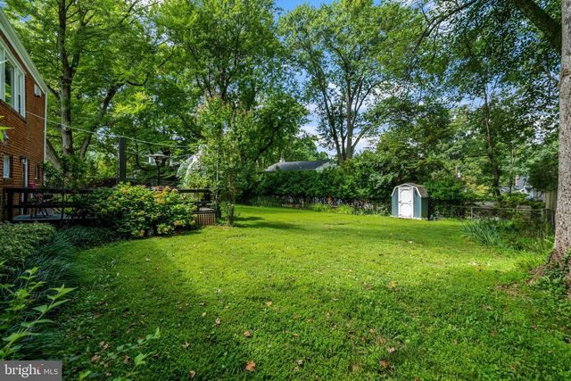 608 TAZEWELL RD NW, Vienna, VA 22180