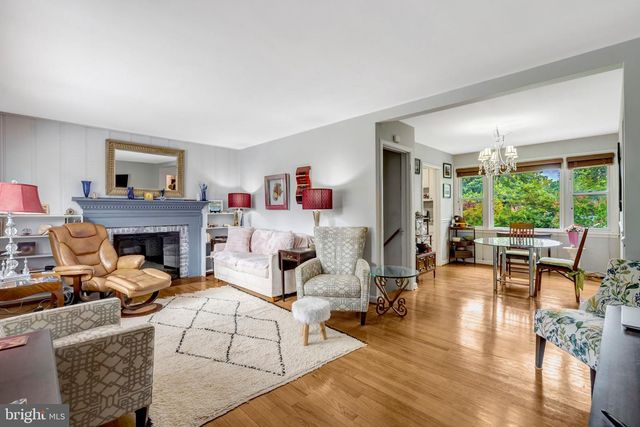 608 TAZEWELL RD NW, Vienna, VA 22180
