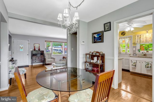 608 TAZEWELL RD NW, Vienna, VA 22180
