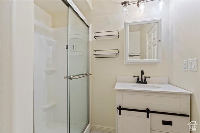 118 E 600 S, Kaysville, UT 84037