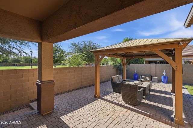 3020 E PINTO Drive, Gilbert, AZ 85296