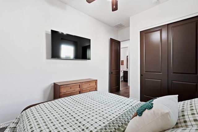 3020 E PINTO Drive, Gilbert, AZ 85296