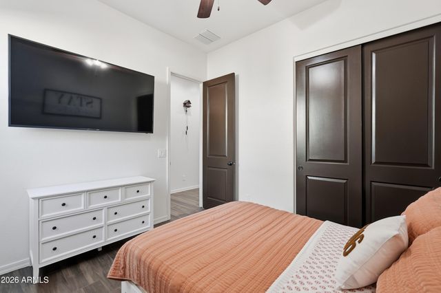3020 E PINTO Drive, Gilbert, AZ 85296