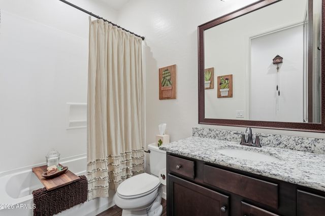 3020 E PINTO Drive, Gilbert, AZ 85296