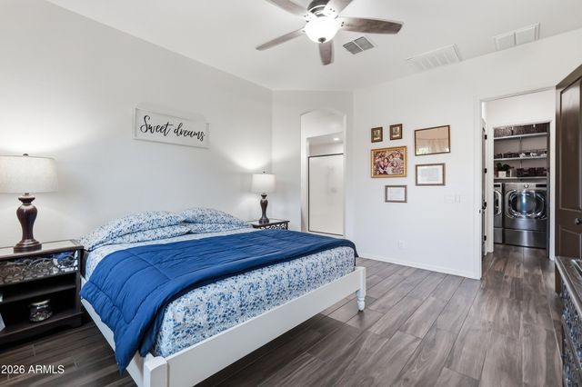 3020 E PINTO Drive, Gilbert, AZ 85296