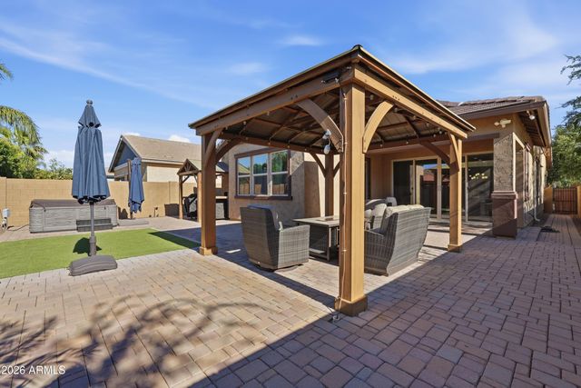 3020 E PINTO Drive, Gilbert, AZ 85296