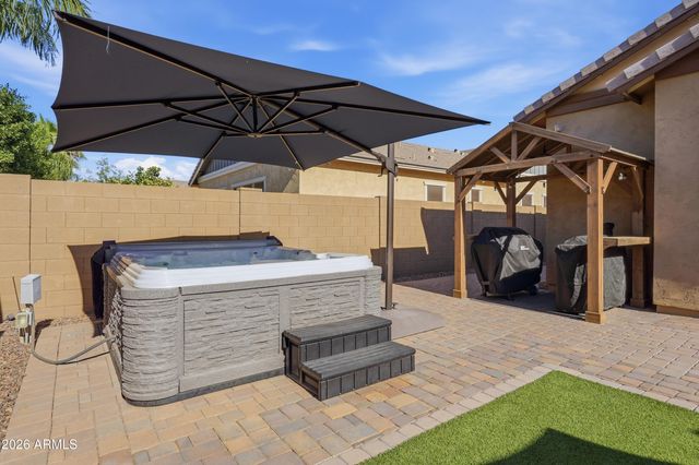 3020 E PINTO Drive, Gilbert, AZ 85296
