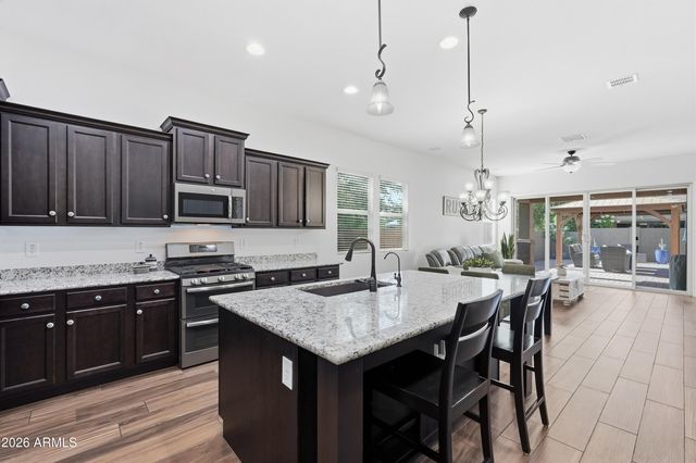 3020 E PINTO Drive, Gilbert, AZ 85296