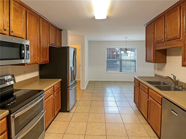 833 Wellington Drive, Monroe, GA 30655