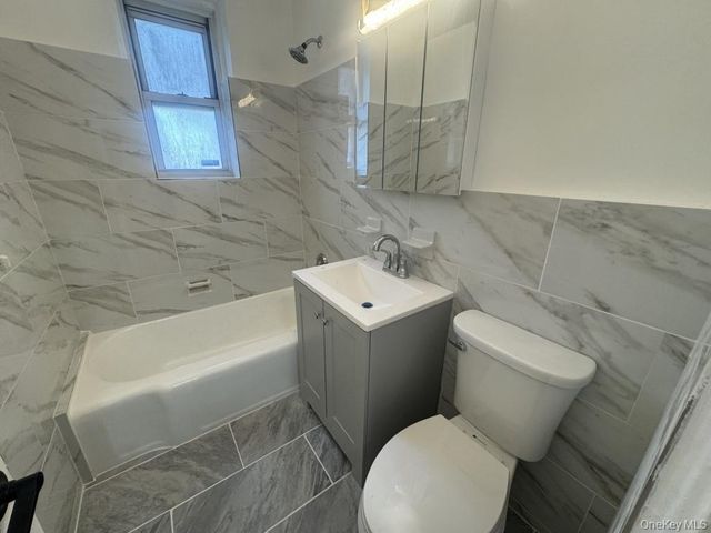 5639 Netherland Avenue 1B, Bronx, NY 10471