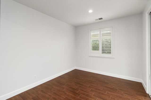 2517 Guadalajara Dr, Modesto, CA 95355