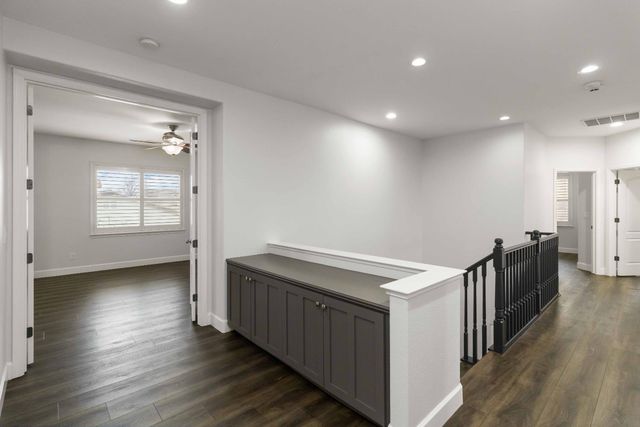 2517 Guadalajara Dr, Modesto, CA 95355