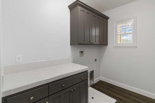 2517 Guadalajara Dr, Modesto, CA 95355