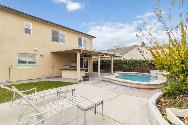 2517 Guadalajara Dr, Modesto, CA 95355