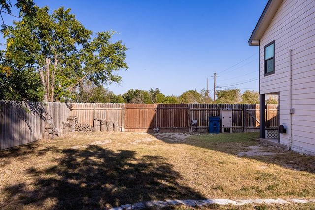 4050 Loop 534, Kerrville, TX 78028