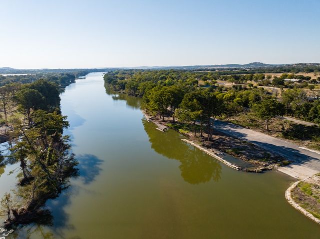 4050 Loop 534, Kerrville, TX 78028