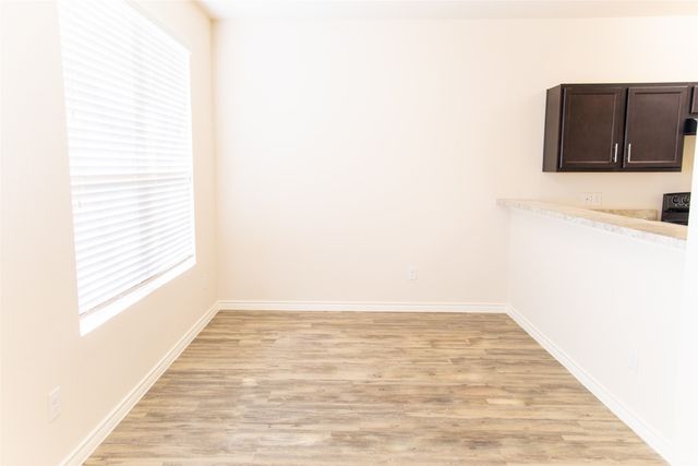 232 Cliff Heights Circle, Dallas, TX 75241