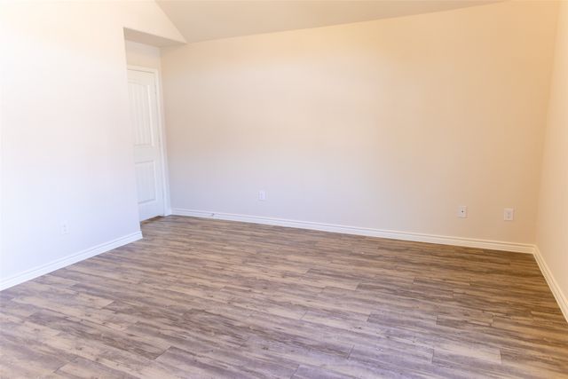 232 Cliff Heights Circle, Dallas, TX 75241