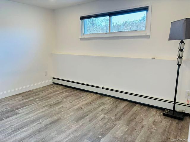 21 Keats Court, Bethpage, NY 11714