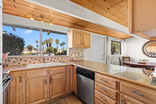 46183 Highway 74 20, Palm Desert, CA 92260