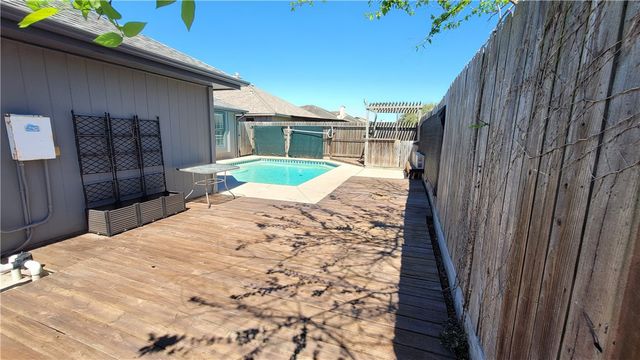 8010 Mitra Pkwy, Corpus Christi, TX 78414