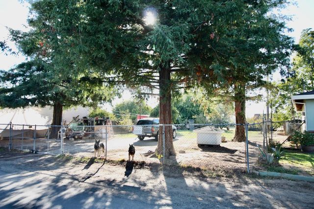 1522 11th Ave, Olivehurst, CA 95961