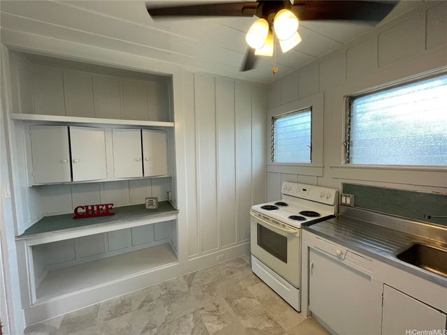 1030 16th Avenue, Honolulu, HI 96816